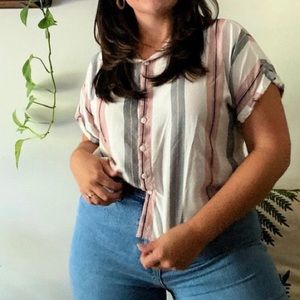 Bailey & Chloe Cropped Top